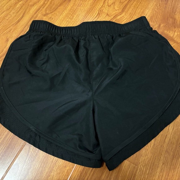 New! Alive Magnetics Sport Shorts Black Color Woman Size M - Picture 8 of 9